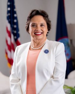 l.leonguerrero 253x316